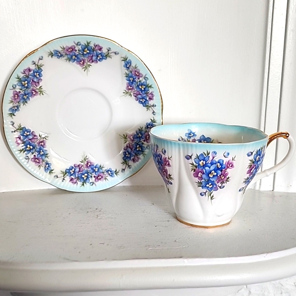 Royal Albert Dainty Dina series. ‘Emily’